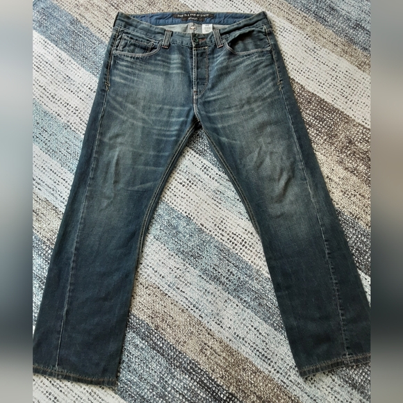 Levi's 701 Straight Jeans. 38x32 EUC - Picture 1 of 9